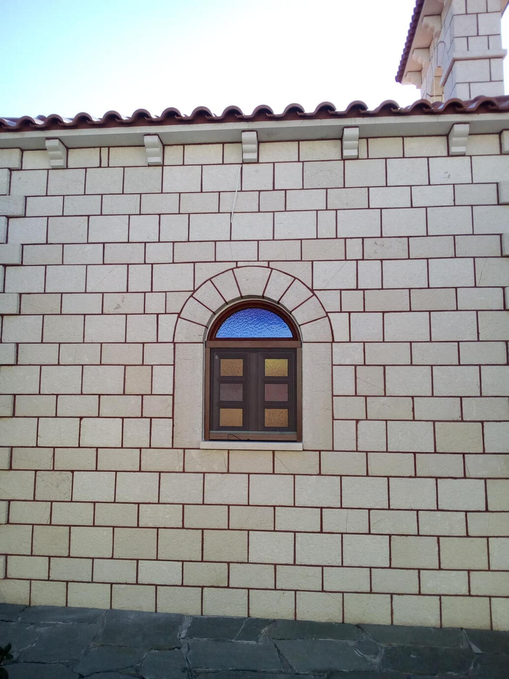 Πόρτο-παράθυρα εκλησίας